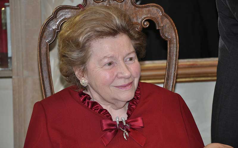 Dr. Angelika Zwick Dr. Angelika Zwick
