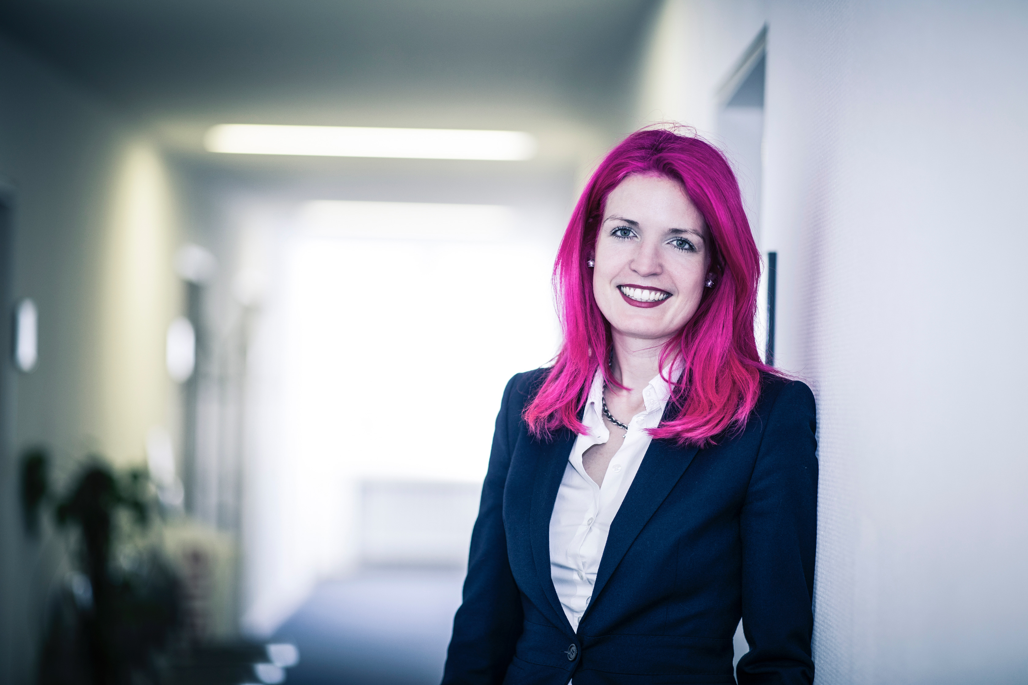 Frau Dr. Alina Dahmen Frau Dr. Alina Dahmen